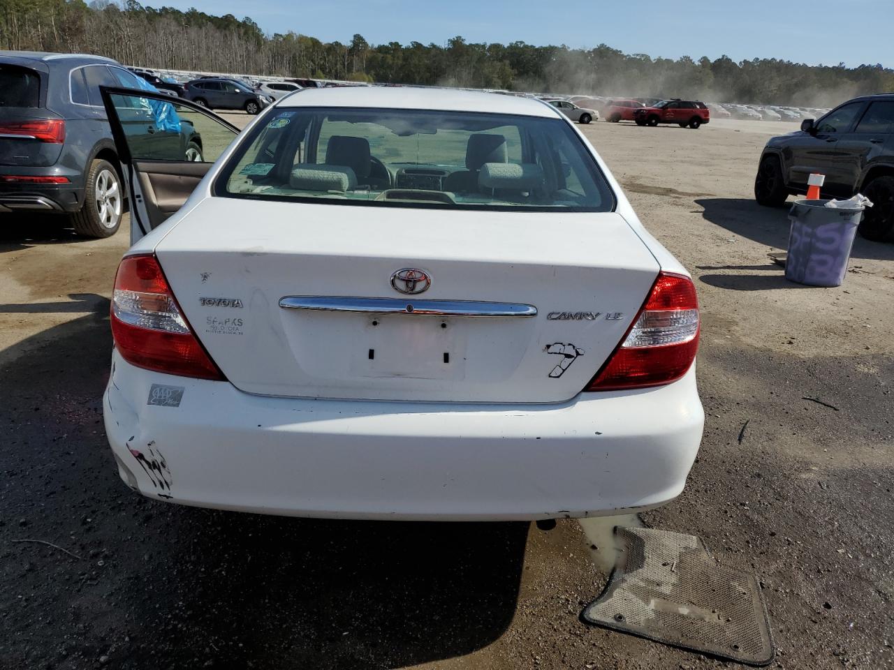 2003 Toyota Camry Le VIN: 4T1BE32K13U150573 Lot: 79103454