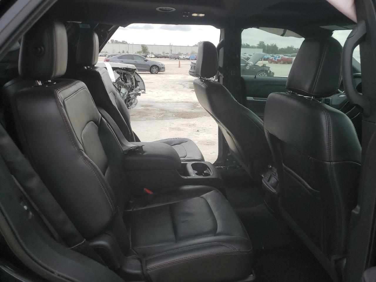 2018 Ford Explorer - Image 12