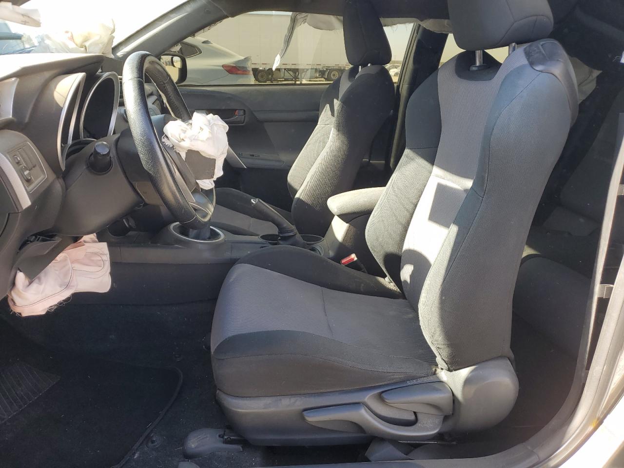 2015 Scion tC - Image 7