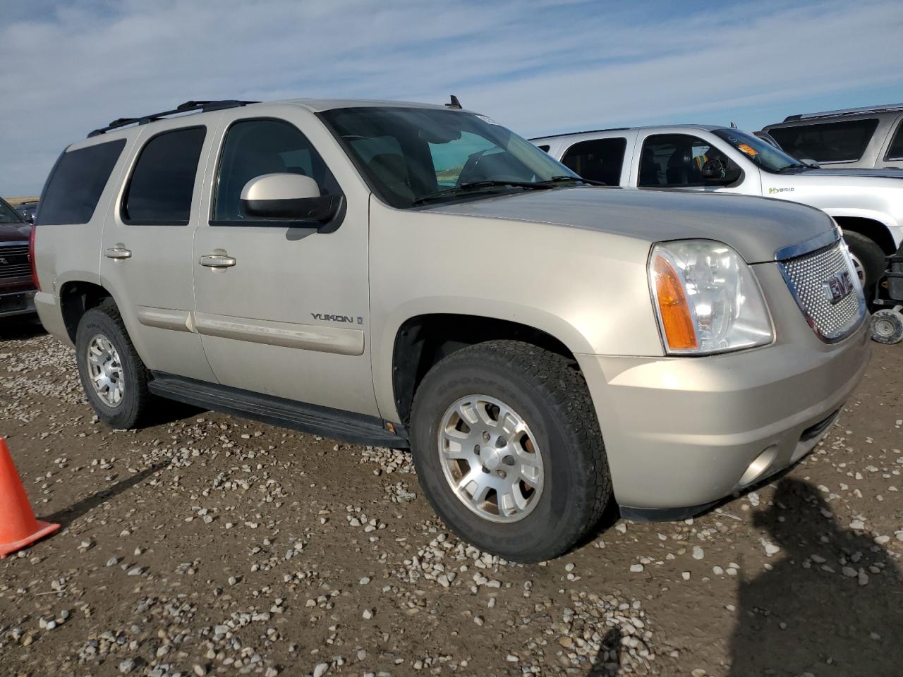 2007 GMC Yukon - Image 4