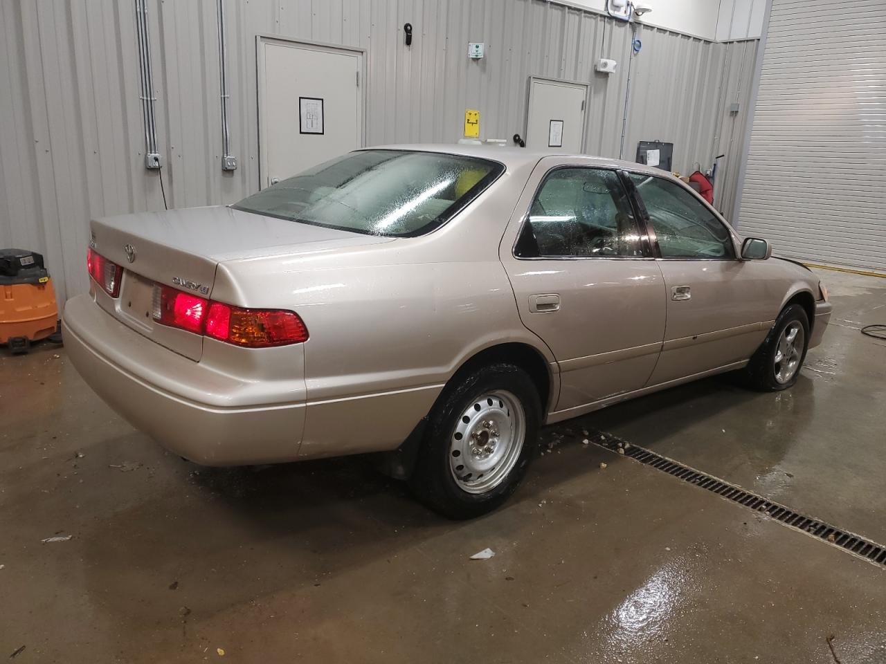 2001 Toyota Camry - Image 3