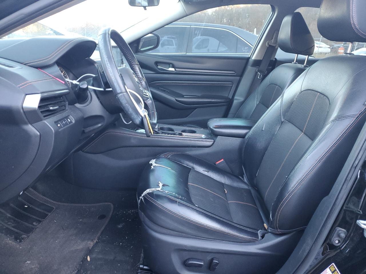 2020 Nissan Altima - Image 7