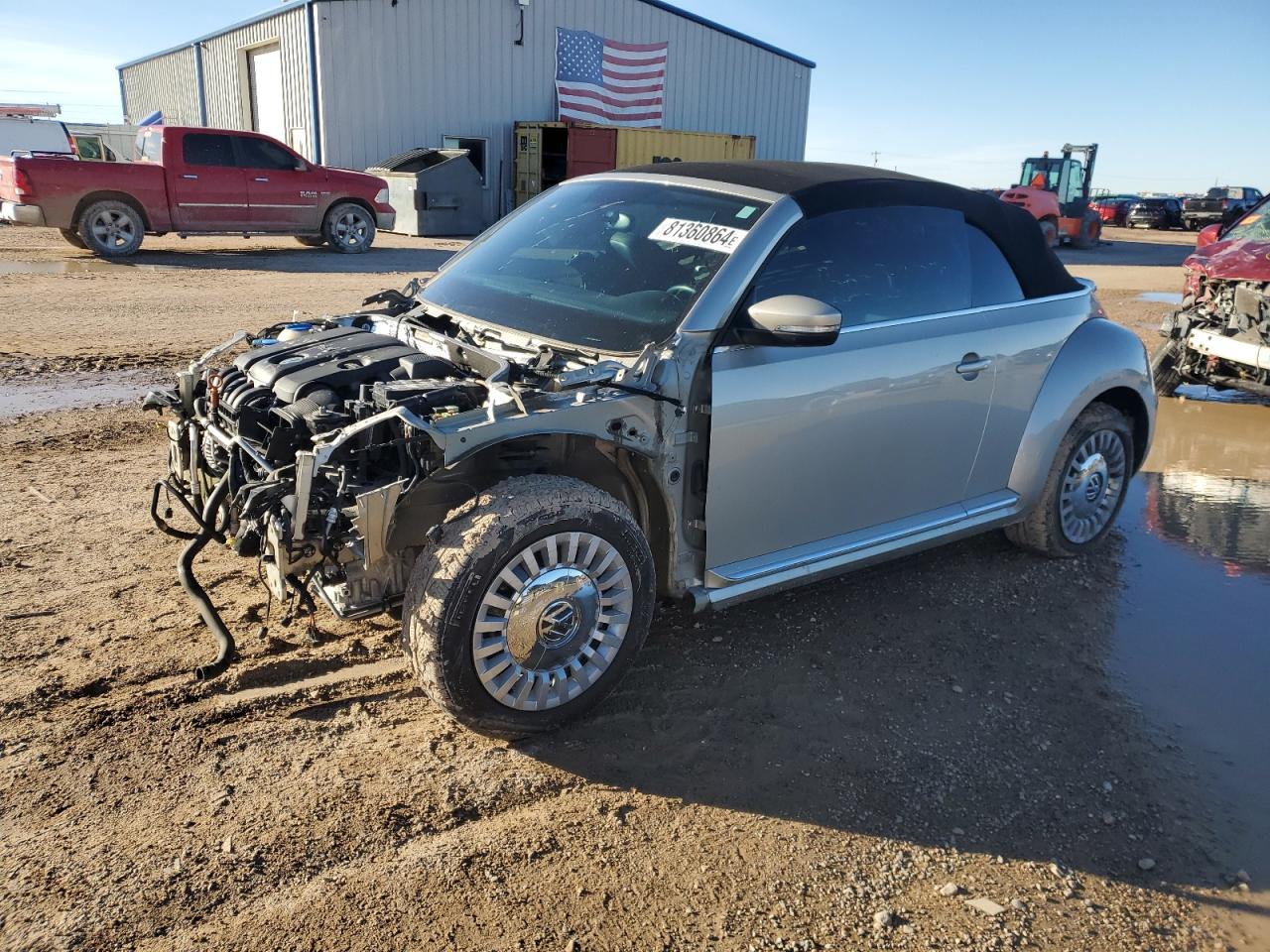 2013 Volkswagen Beetle - Image 1