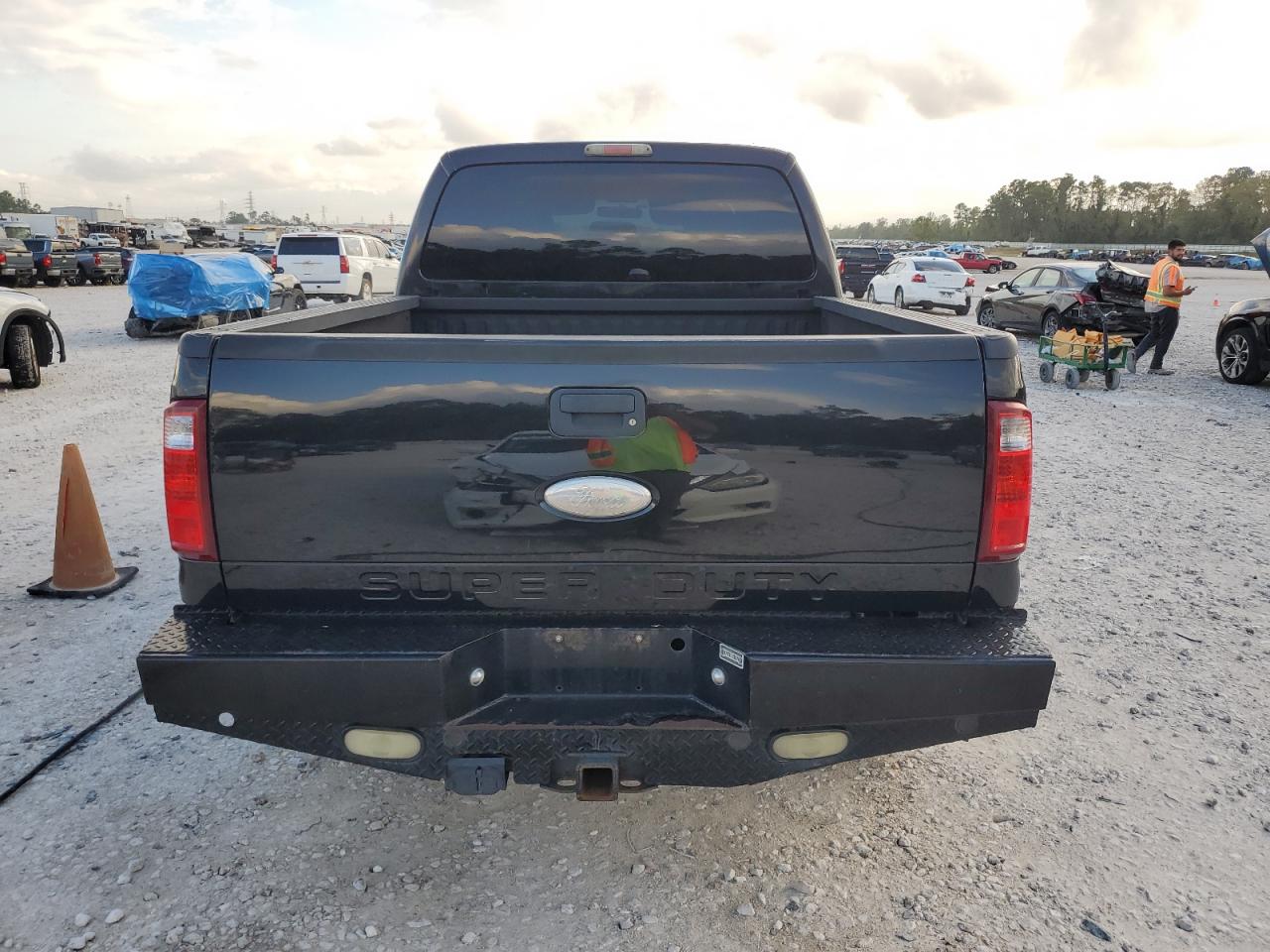 2011 Ford F250 - Image 6