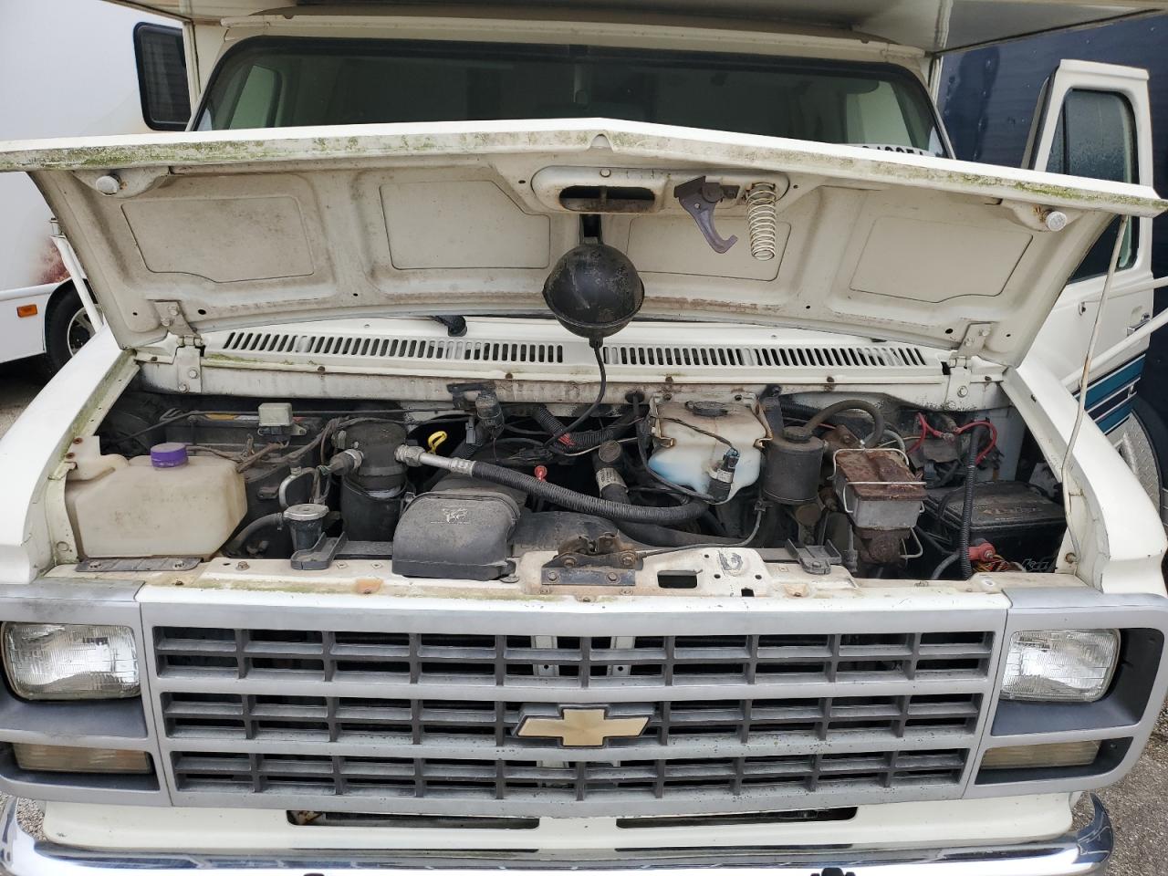 1993 Chevrolet G30 VIN: 2GBJG31K6P4102308 Lot: 81613354