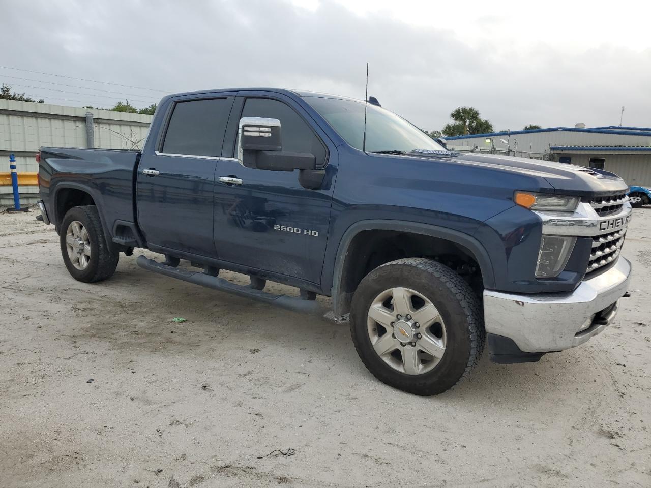 2022 Chevrolet Silverado - Image 4