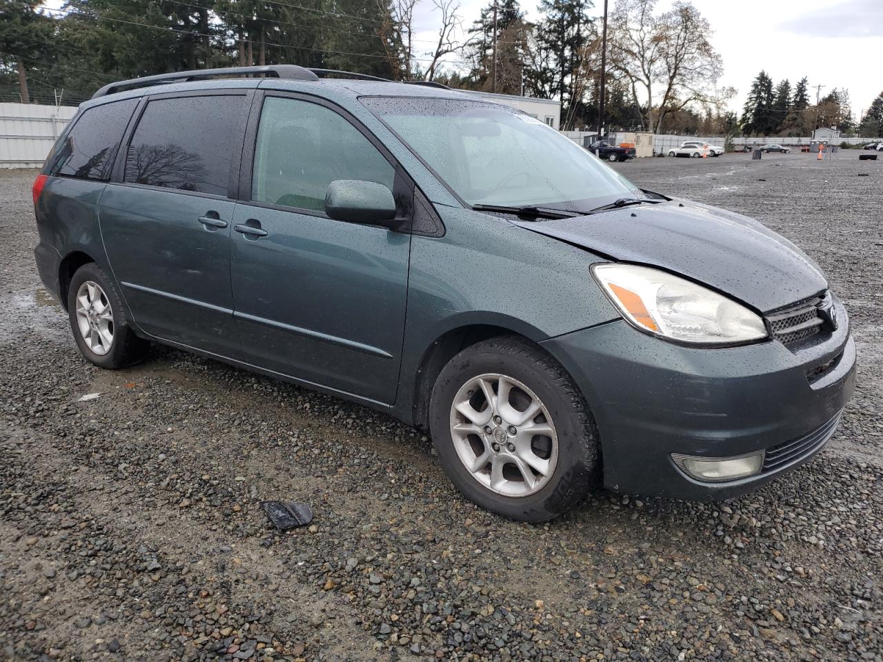 2004 Toyota Sienna - Image 4