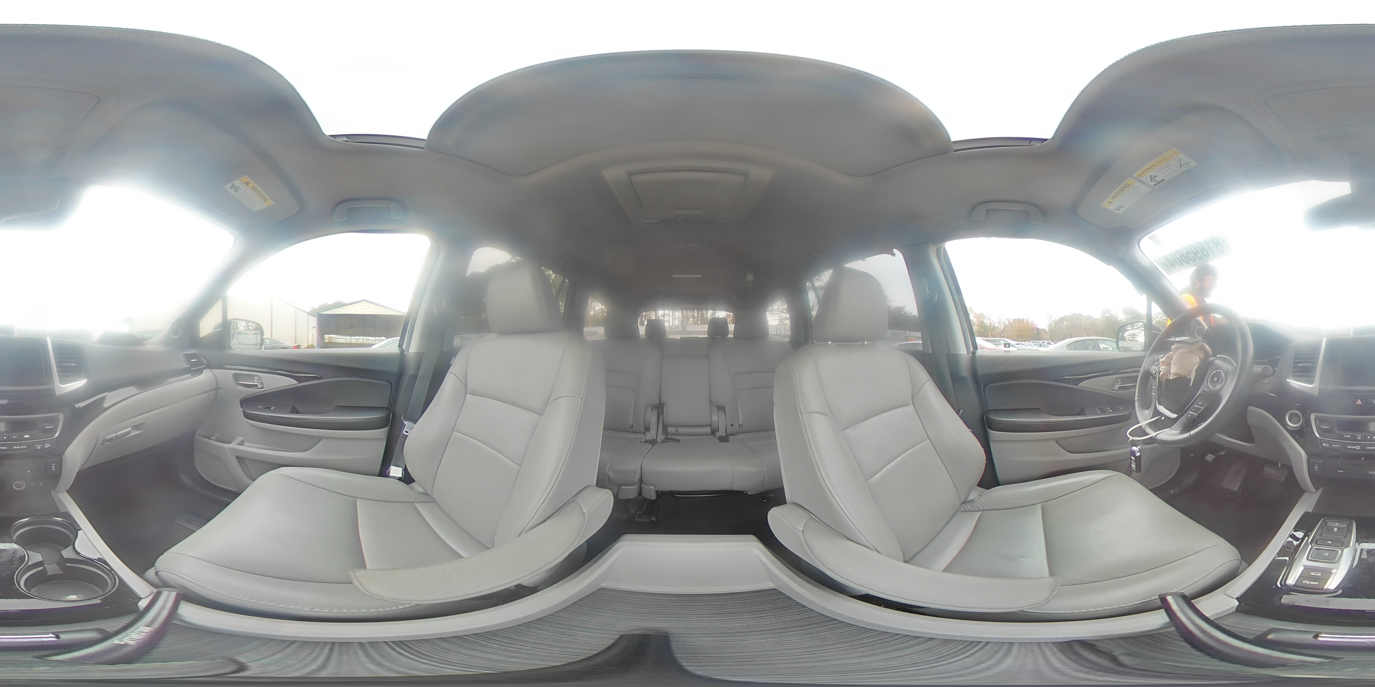 2017 Honda Pilot - Image 16