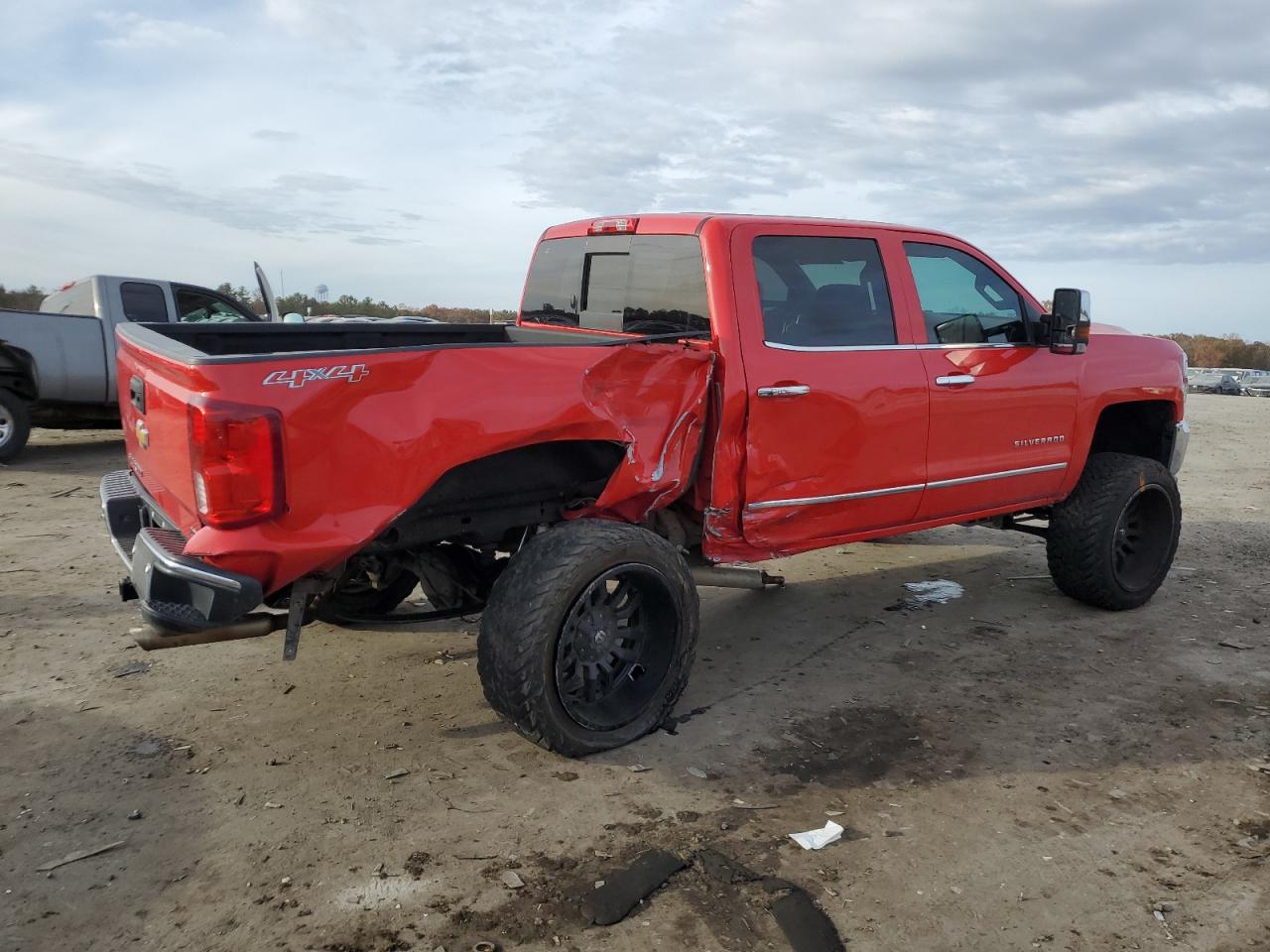 2017 Chevrolet Silverado - Image 3