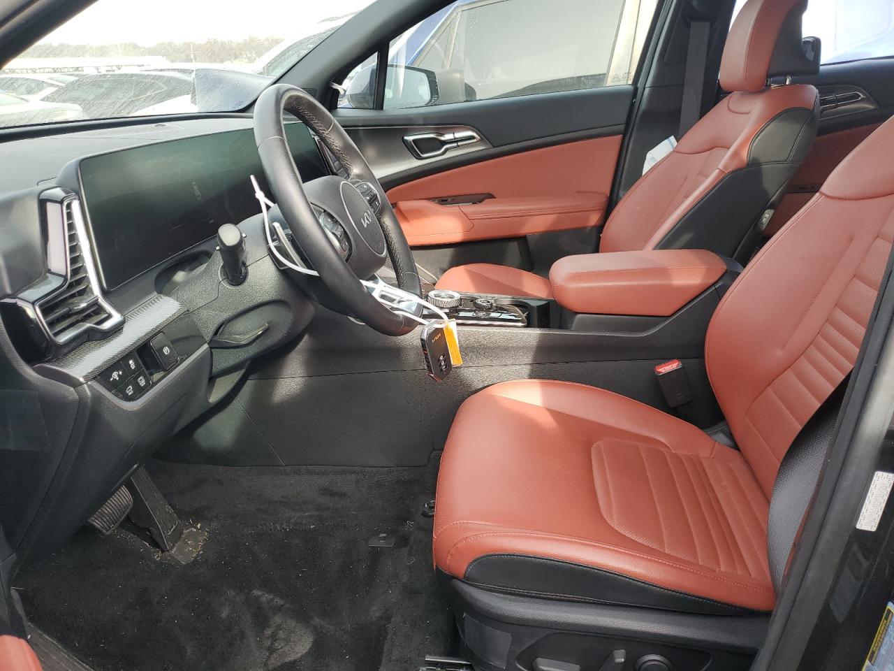 2023 Kia Sportage - Image 7
