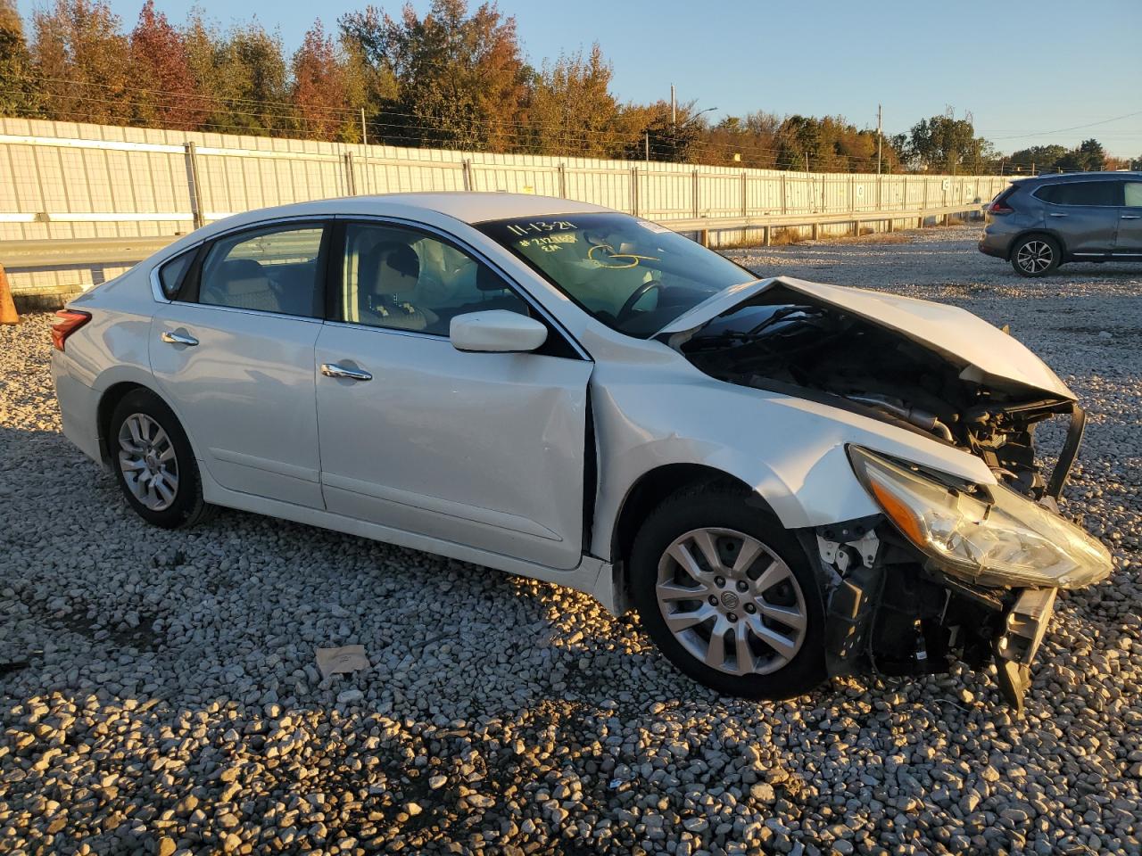 2016 Nissan Altima - Image 4