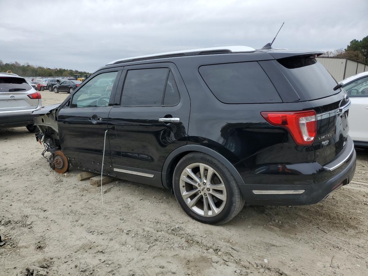 2019 Ford Explorer - Image 2