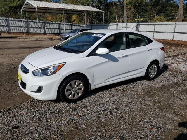  HYUNDAI ACCENT 2015 Белы