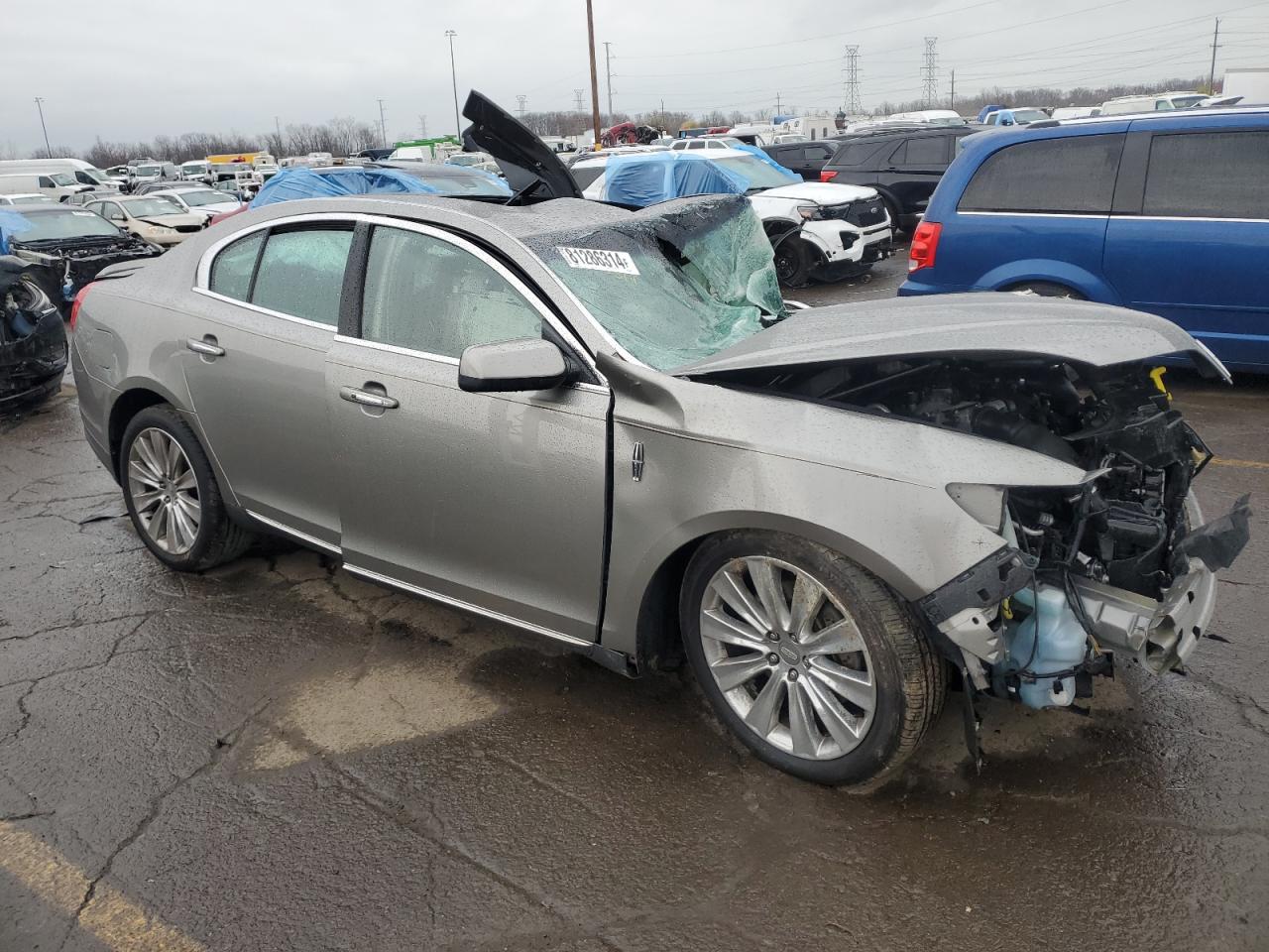 2016 Lincoln MKS - Image 4