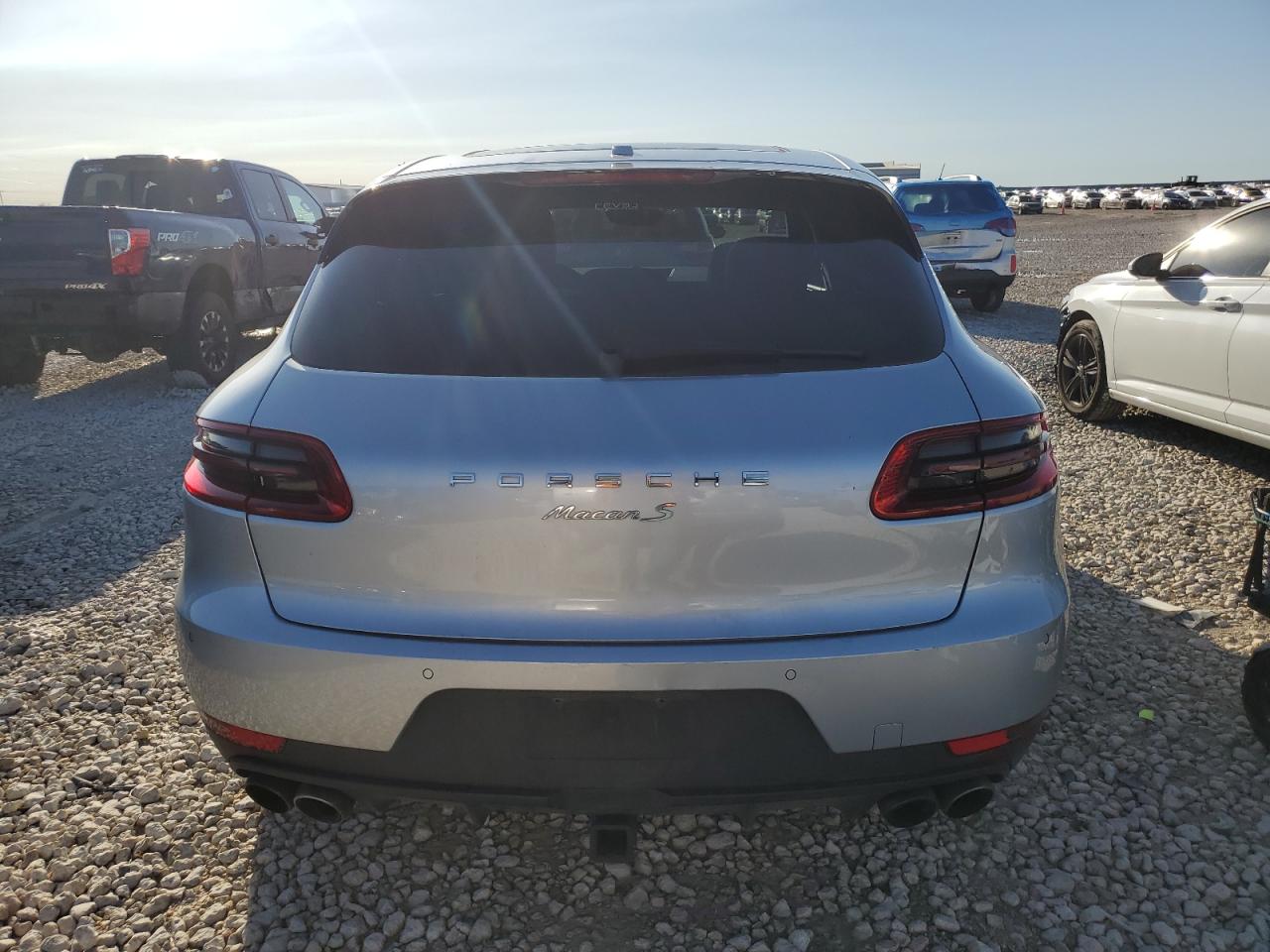 2015 Porsche Macan - Image 6