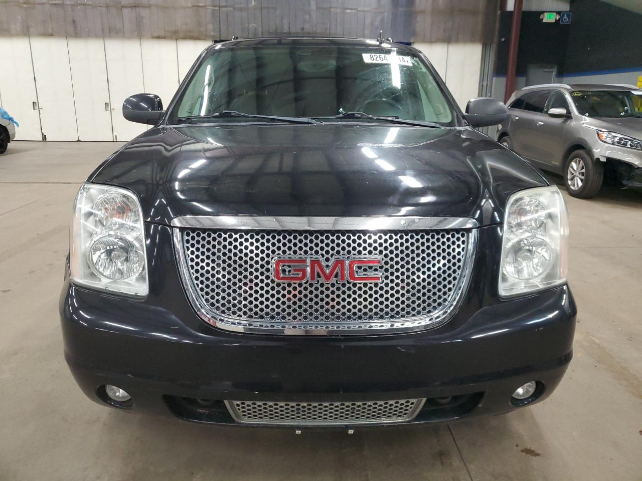2013 GMC Yukon - Image 5