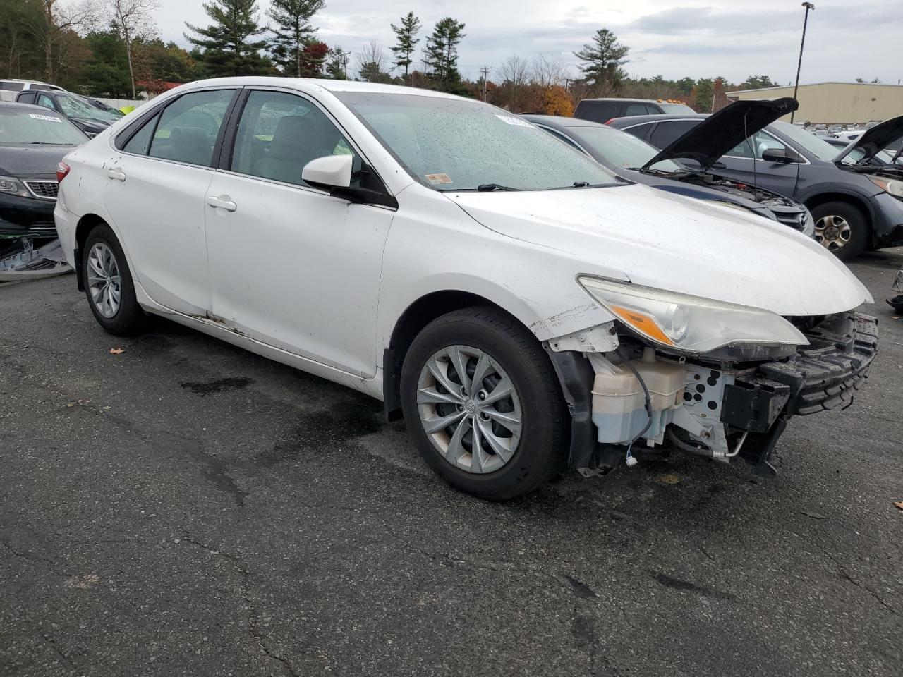 VIN 4T1BF1FK4GU152867 2016 TOYOTA CAMRY no.4