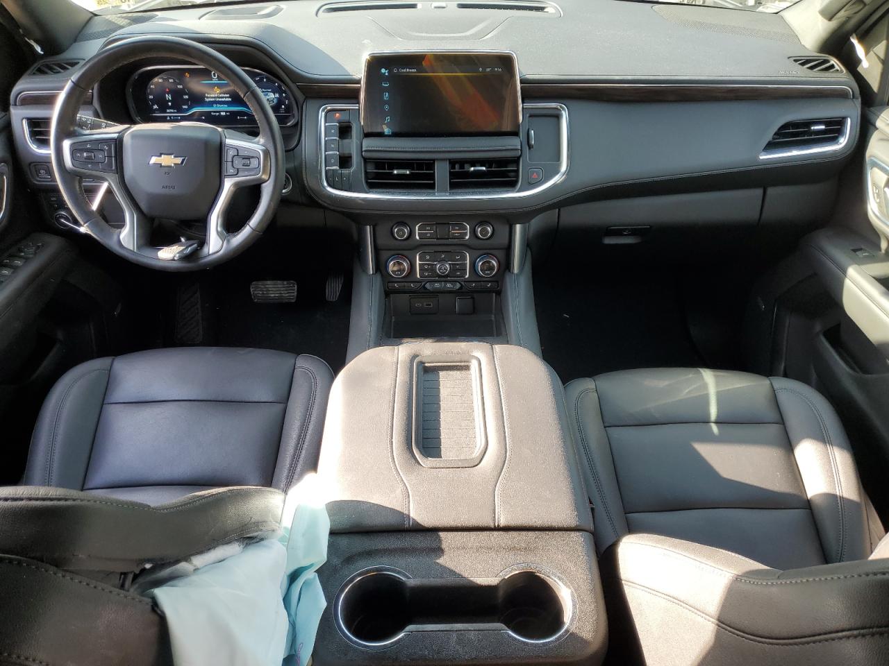 2023 Chevrolet Suburban - Image 8