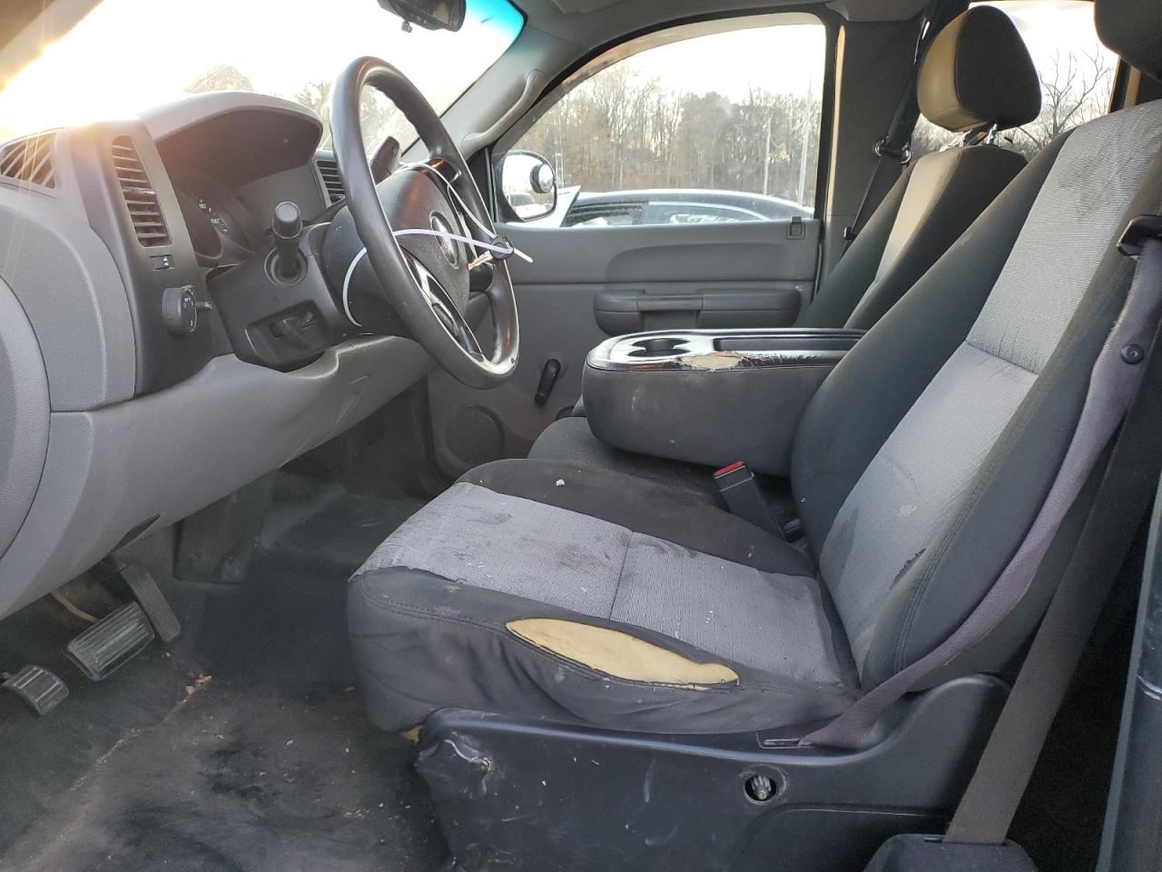 2009 GMC Sierra - Image 7