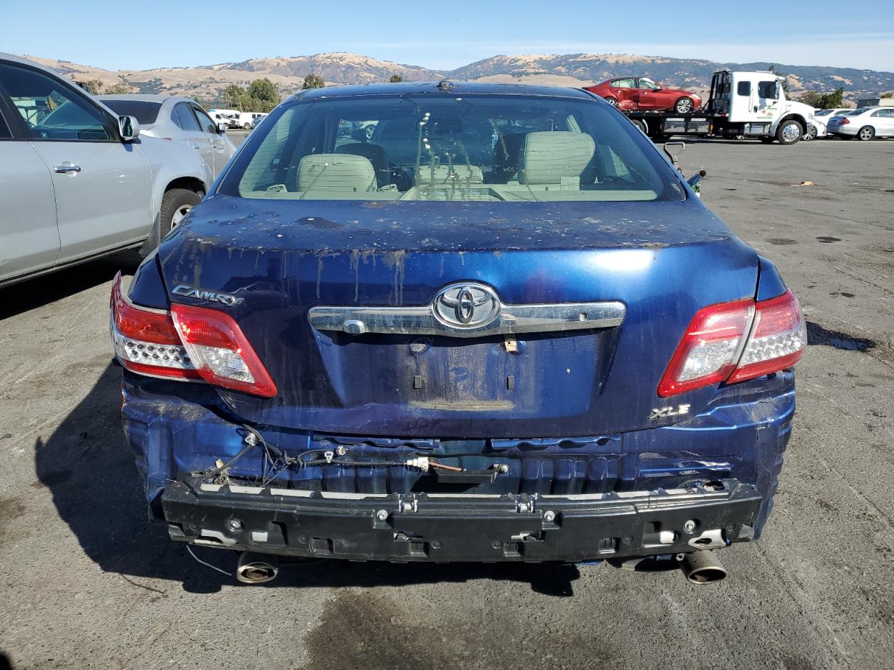 2011 Toyota Camry - Image 6