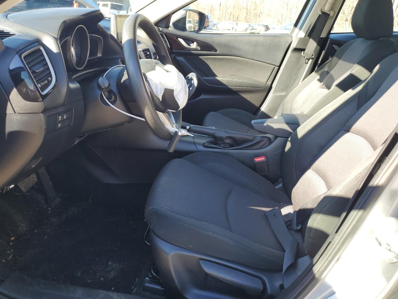 2016 Mazda 3 - Image 7