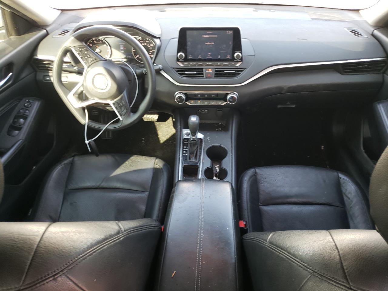 2020 Nissan Altima - Image 8