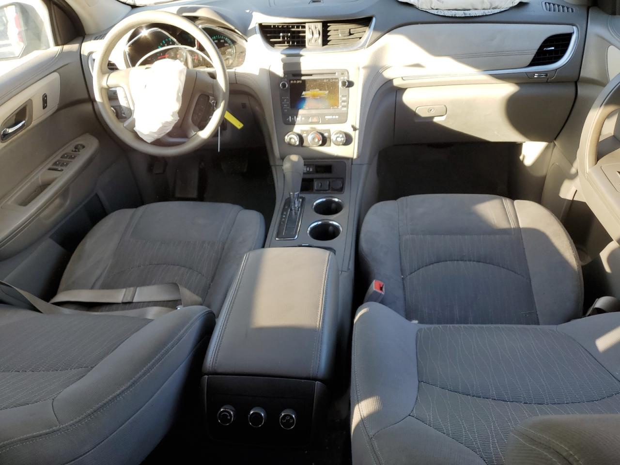 2016 Chevrolet Traverse Ls VIN: 1GNKRFKD6GJ143905 Lot: 84431725