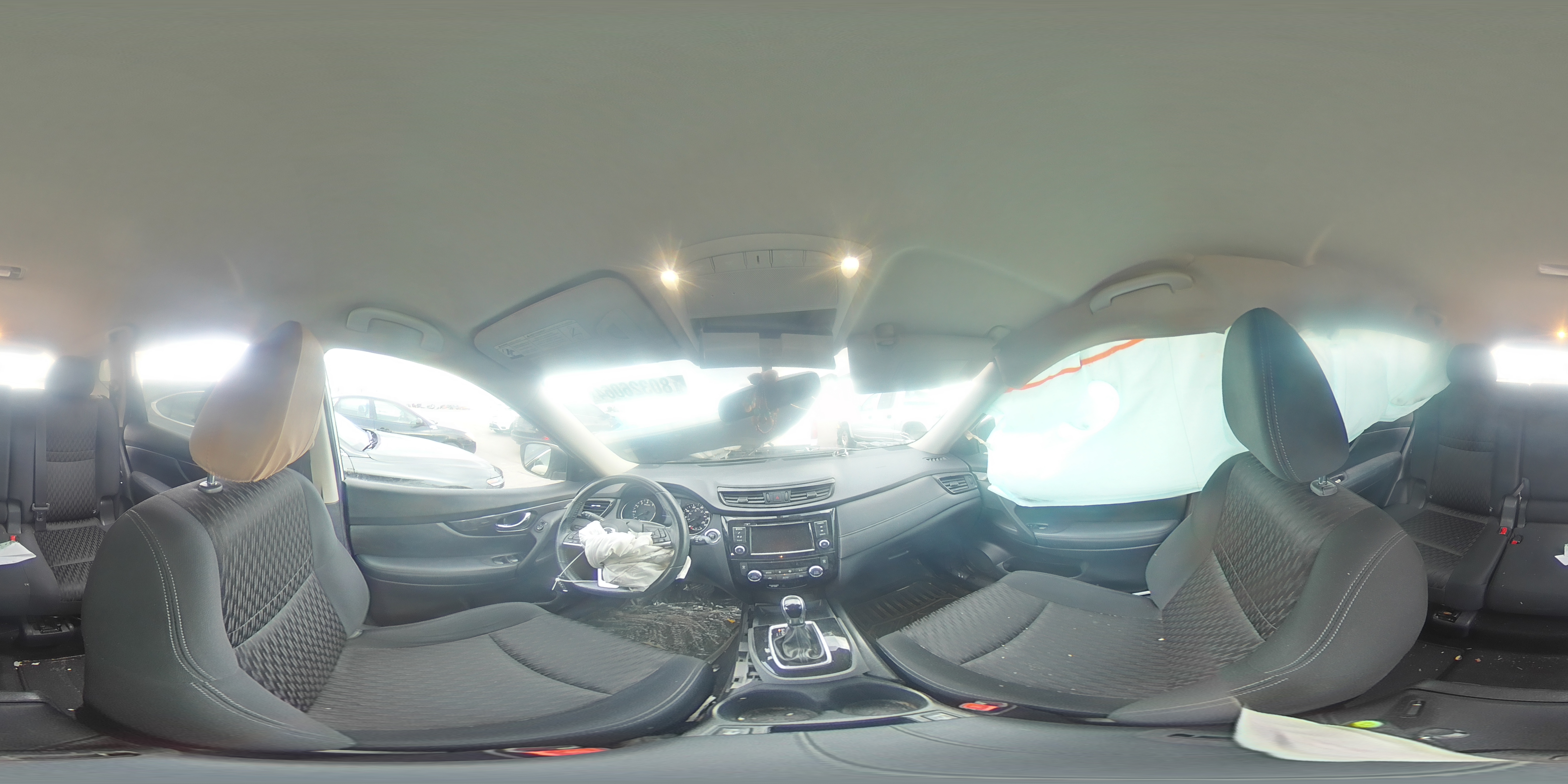 2018 Nissan Rogue - Image 13