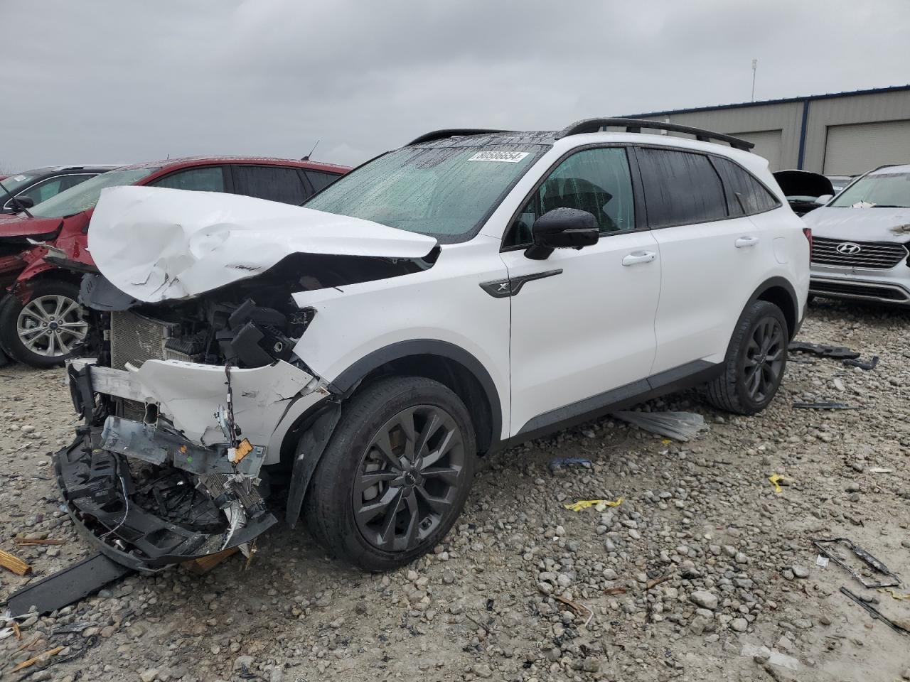 VIN 5XYRKDLF3NG142594 2022 KIA SORENTO no.1