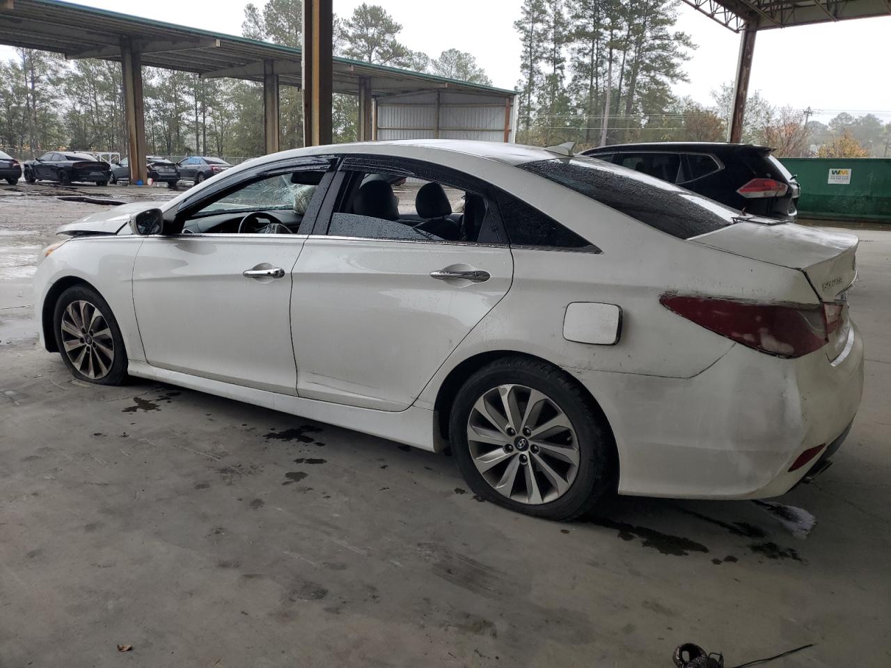 2014 Hyundai Sonata - Image 2