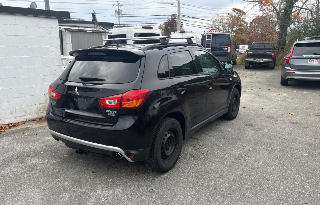 2015 Mitsubishi Outlander - Image 4