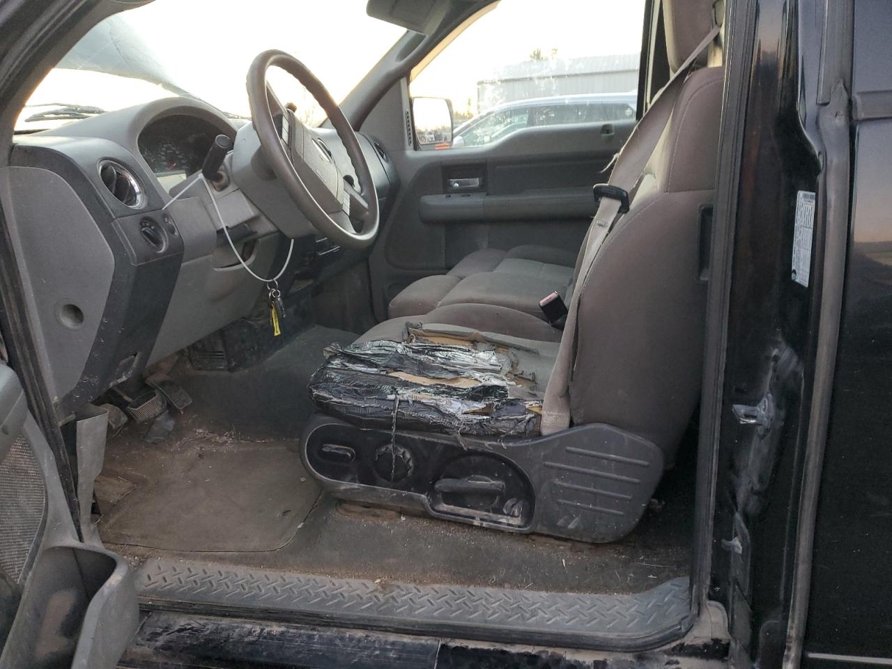 2006 Ford F-150 - Image 7