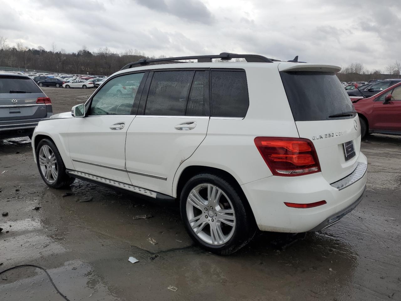 VIN WDCGG0EBXFG363615 2015 MERCEDES-BENZ GLK-CLASS no.2