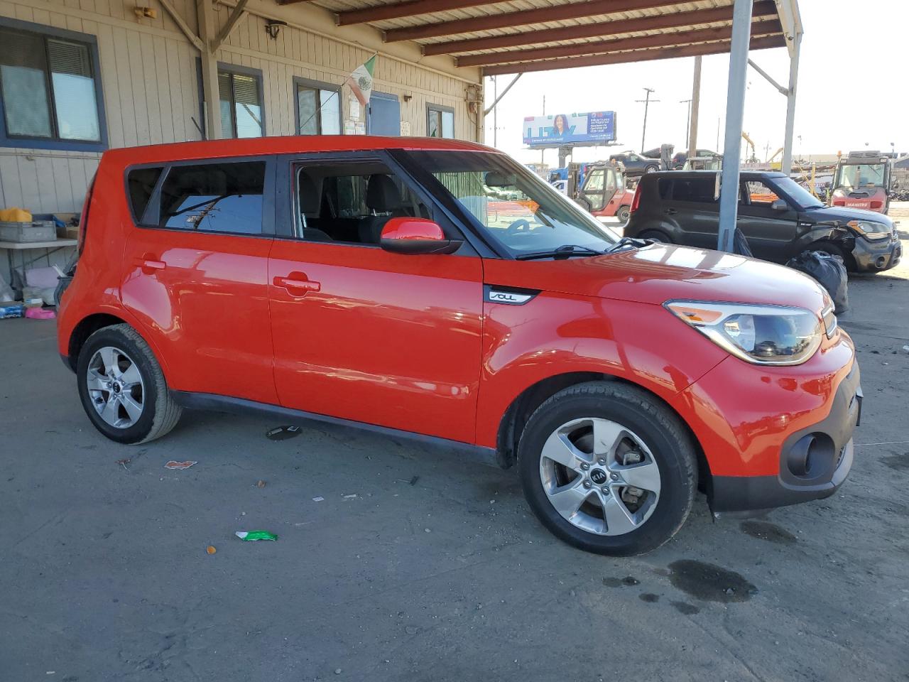 VIN KNDJN2A25K7655332 2019 KIA SOUL no.4