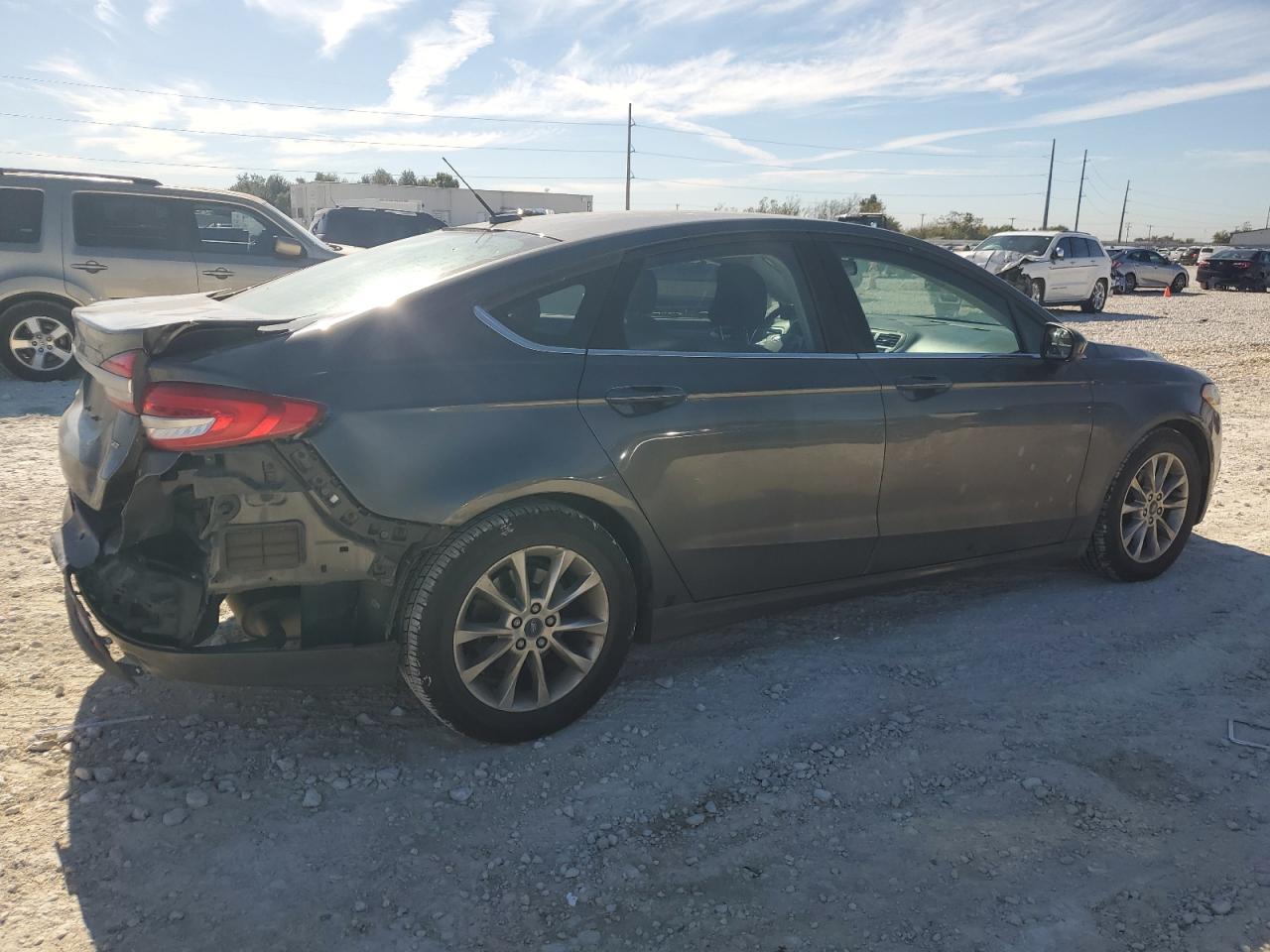 VIN 3FA6P0H73HR349646 2017 FORD FUSION no.3