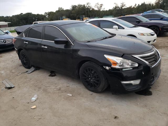 Sedans NISSAN ALTIMA 2015 Czarny