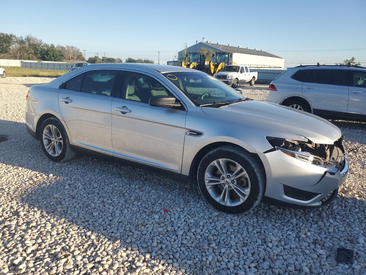 VIN 1FAHP2D87GG150253 2016 FORD TAURUS no.4