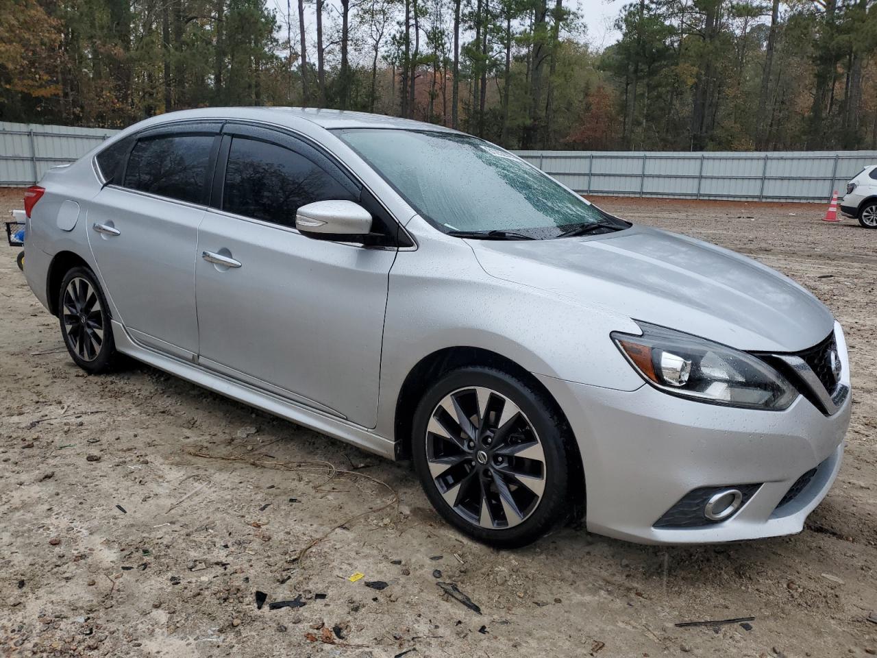 2016 Nissan Sentra - Image 4