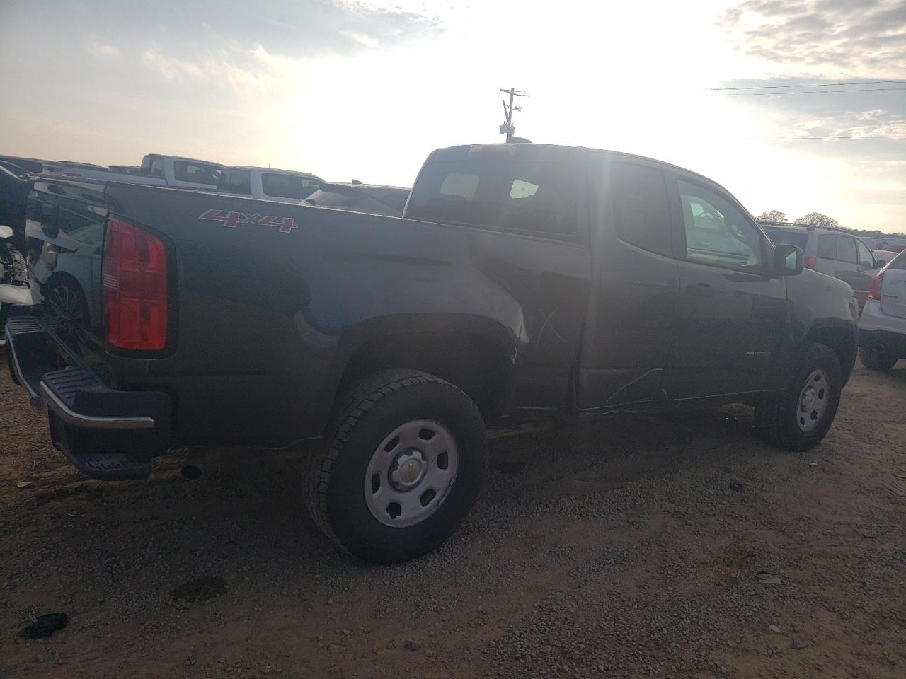 2016 Chevrolet Colorado - Image 3