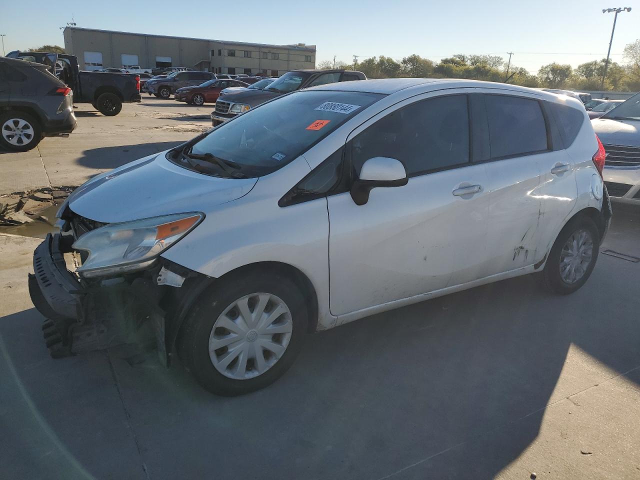 VIN 3N1CE2CP1EL368042 2014 NISSAN VERSA no.1