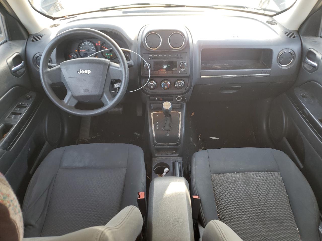 2010 Jeep Liberty (Patriot) - Image 8