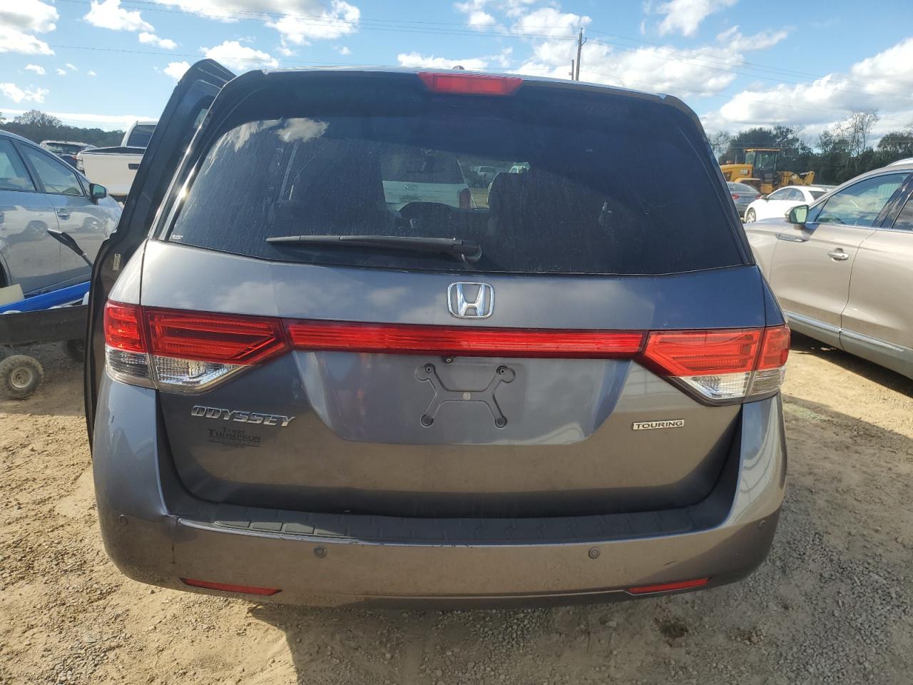 2014 Honda Odyssey - Image 6