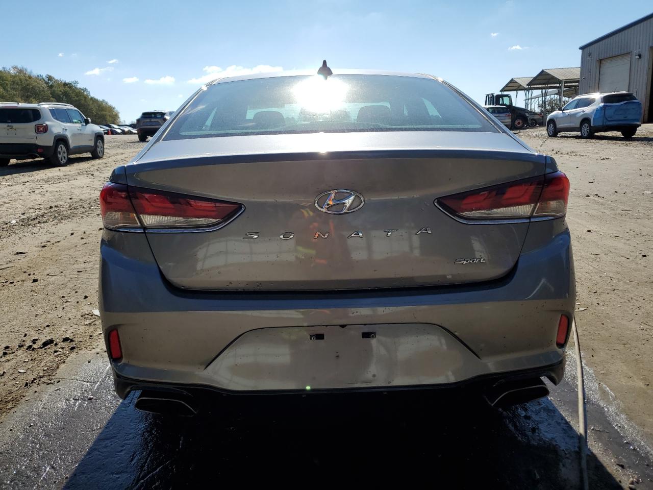 2018 Hyundai Sonata - Image 6