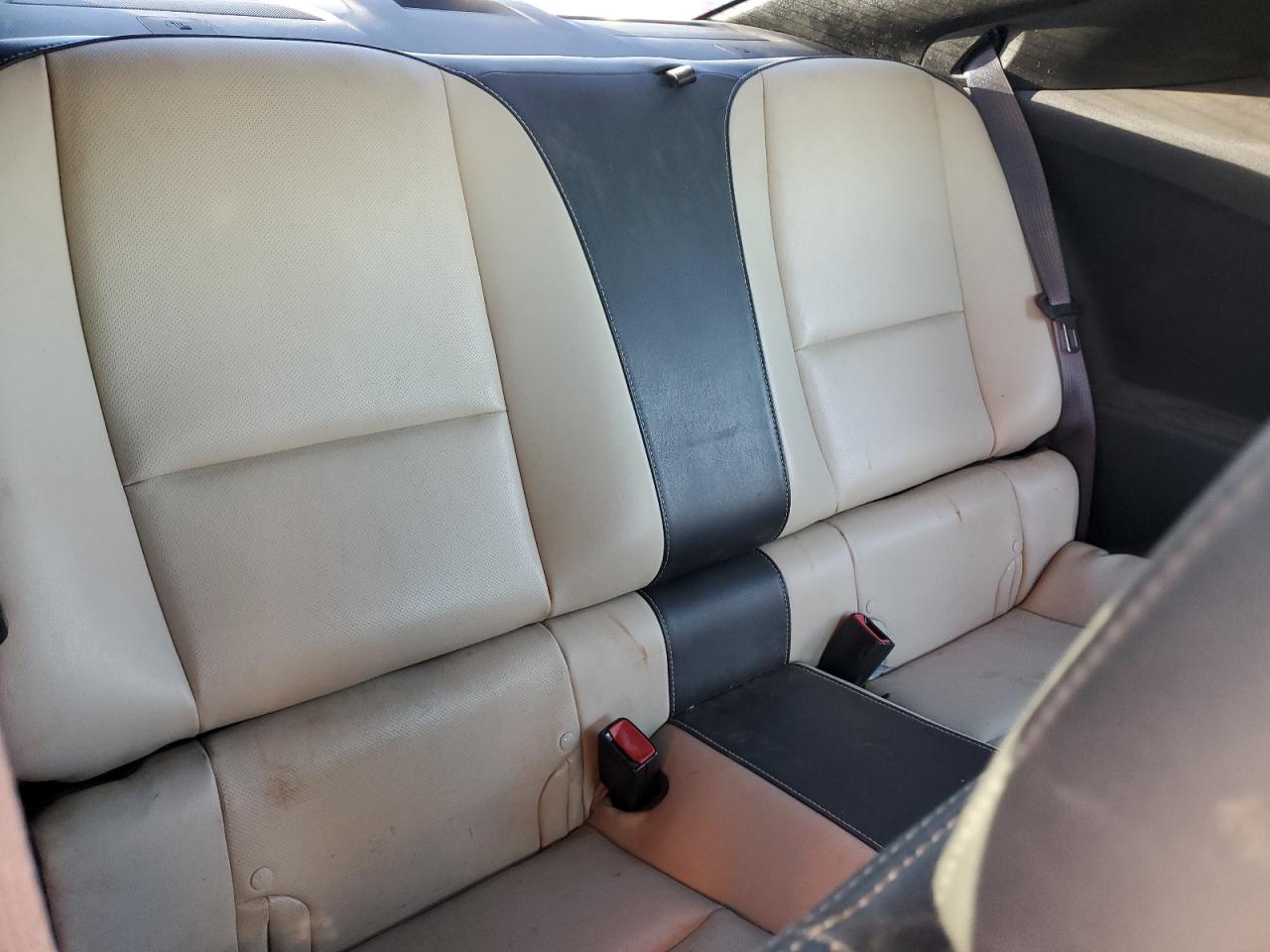 2011 Chevrolet Camaro Lt VIN: 2G1FC1ED9B9152427 Lot: 81066784