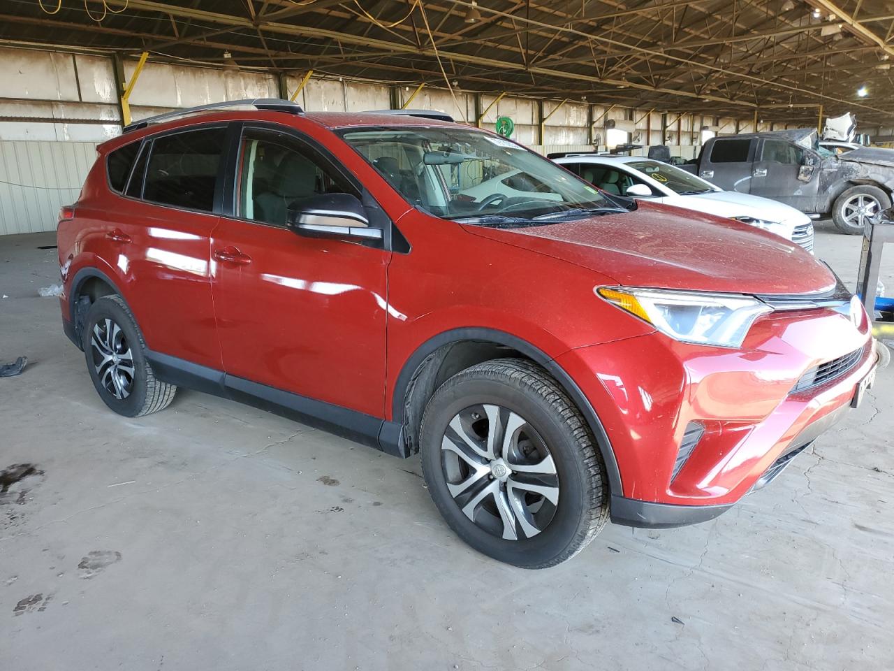 VIN JTMBFREV6GJ057808 2016 TOYOTA RAV4 no.4