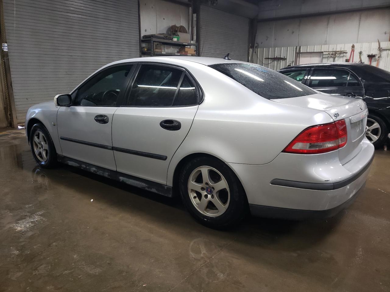 2003 Saab 9-3 - Image 2