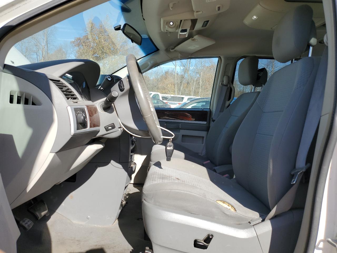 2010 Chrysler Town & Country Touring VIN: 2A4RR5D10AR492267 Lot: 79433494