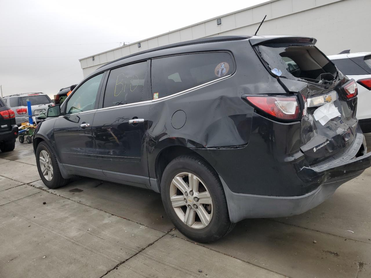 VIN 1GNKRJKD0DJ236191 2013 CHEVROLET TRAVERSE no.2