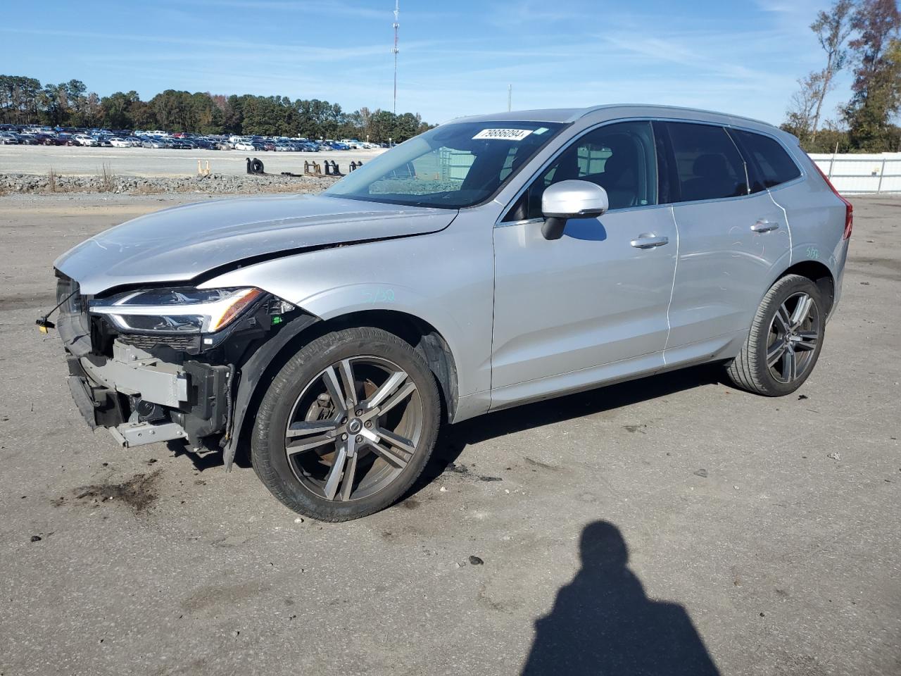 2019 Volvo Xc60 T5 Momentum VIN: LYV102DK9KB325618 Lot: 79886094