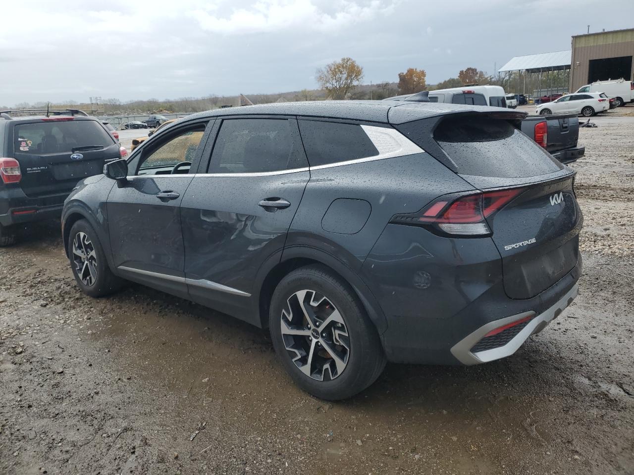 2023 Kia Sportage - Image 2
